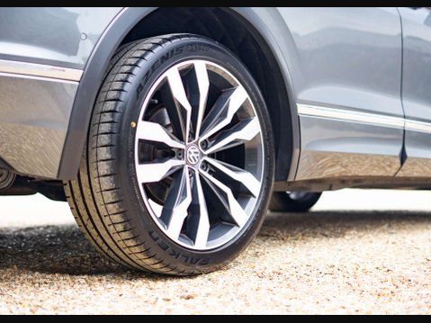 Volkswagen Tiguan 1.5 Tiguan R-Line TSi Evo Semi-Auto 5dr 19