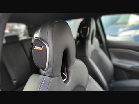 Nissan Juke DIG-T TEKNA DCT 4