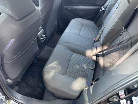 Toyota Corolla 1.8 VVTi HYBRID ICON AUTOMATIC 5dr 17
