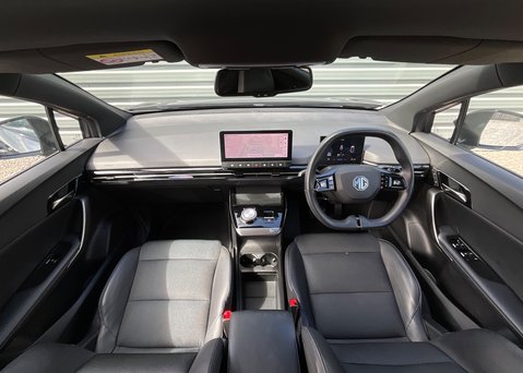 MG MG4 EV 64kWh TROPHY 11