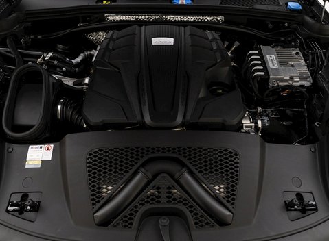 Porsche Macan S 27