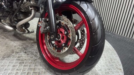 Suzuki SV650 2018 30K NEW MOT NAKED 650CC A2 V TWIN SERVICED 14