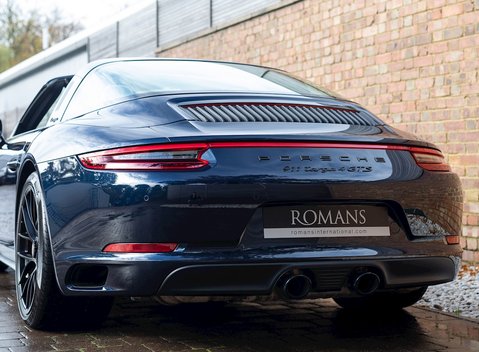 Porsche 911 Targa 4 GTS (991.2) 25