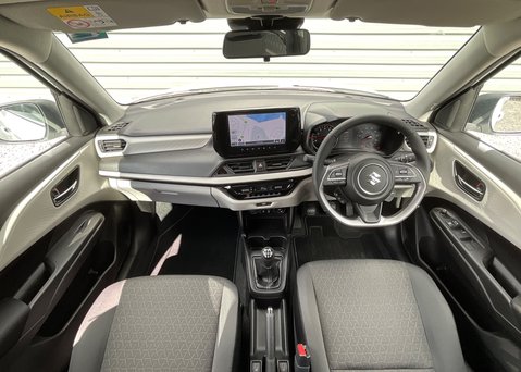 Suzuki Swift Motion 1.2 Mild Hybrid 17