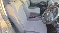 Toyota Yaris 1.5 VVT-h Icon Hatchback 5dr Petrol Hybrid E-CVT Euro 6 (101 ps) 23