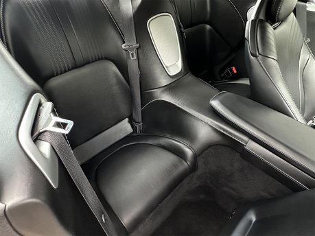 Aston Martin DB11 V12 50