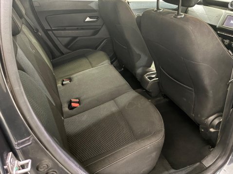 Dacia Duster 1.0 TCe Comfort Euro 6 (s/s) 5dr 25