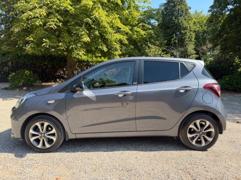 Hyundai i10 1.0 Play Euro 6 5dr 4