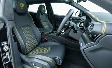 Lamborghini Urus S 11