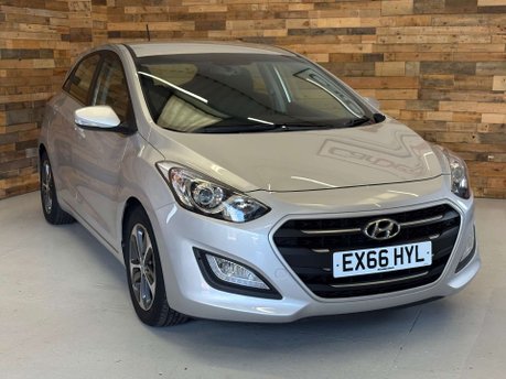 Hyundai i30 1.4 Blue Drive SE Nav Hatchback 5dr Petrol Manual Euro 6 (s/s) (100 ps)