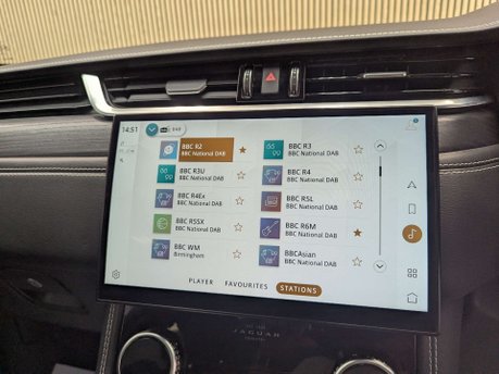 Jaguar F-Pace 2.0 F-PACE R-Dynamic HSE D MHEV AWD Auto 4WD 5dr 60
