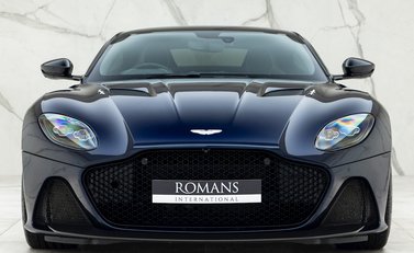 Aston Martin DBS Superleggera 4