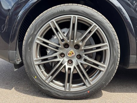 Porsche Cayenne 3.0 TD V6 Platinum Edition SUV 5dr Diesel TiptronicS 4WD Euro 6 (s/s) (262 4