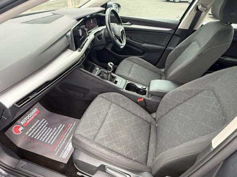 Volkswagen Golf 2.0 TDI Life Euro 6 (s/s) 5dr 17