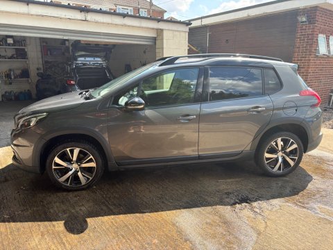 Peugeot 2008 S/S GT LINE 9