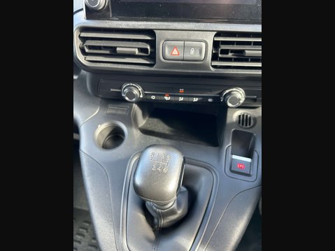 Vauxhall Combo 1.5 Turbo D 2300 Pro Panel Van 5dr Diesel Manual L1 H1 Euro 6 (s/s) (100 ps 34