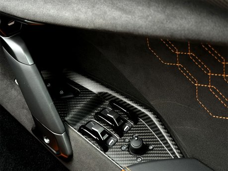 Lamborghini Revuelto V12 73