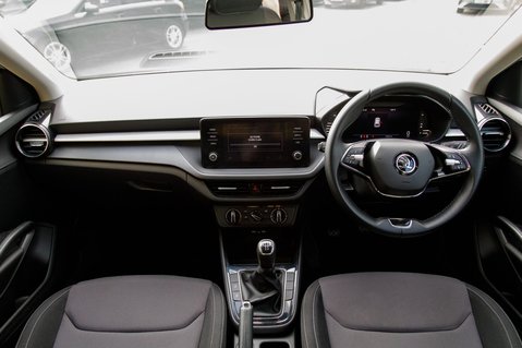 Skoda Fabia COLOUR EDITION MPI 3