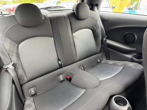 Mini Hatch COOPER 47