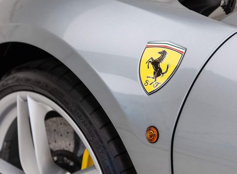 Ferrari 488 Spider 24