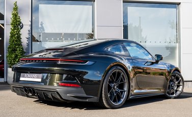 Porsche 911 GT3 Touring (992) 5