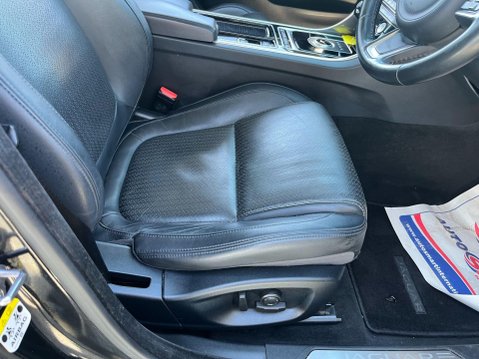 Jaguar XE 2.0i Portfolio Auto Euro 6 (s/s) 4dr 32