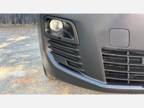 Peugeot Partner BLUEHDI PROFESSIONAL PREMIUM L2 12