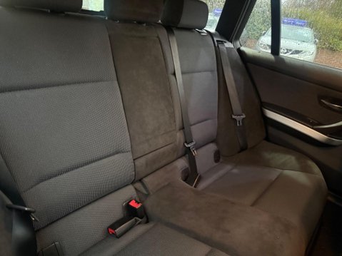 BMW 3 Series 2.0 318d M Sport Touring Steptronic Euro 5 5dr 9