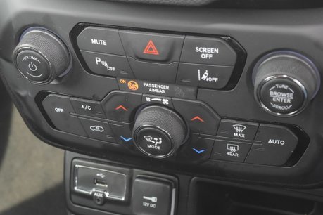 Jeep Renegade NIGHT EAGLE 26