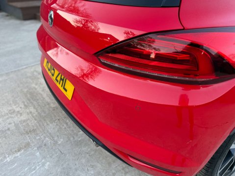 Volkswagen Scirocco 2.0 Scirocco GT BlueMotion Technology TDSi Semi-Auto 3dr 32