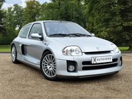 Renault Clio RENAULTSPORT V6 3