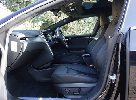 Tesla Model S S 90d 19