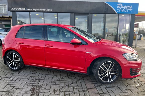 Volkswagen Golf 2.0 TDI BlueMotion Tech GTD 5 Door 1