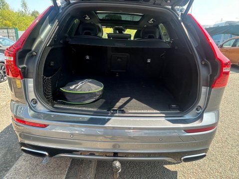 Volvo XC60 2.0h T8 Twin Engine 11.6kWh R-Design Auto AWD Euro 6 (s/s) 5dr 34