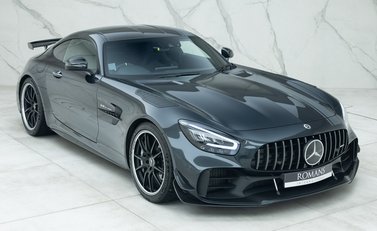 Mercedes-Benz AMG GT R PRO 8