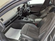 Audi A4 2.0 A4 Black Edition 35 TFSI 4dr 33