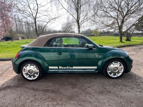 Volkswagen Beetle DESIGN TSI BLUEMOTION TECHNOLOGY DSG 21