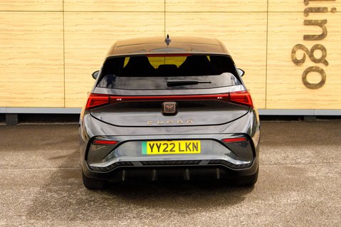 Cupra Born V2 7
