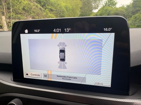 Ford Focus TITANIUM X 14