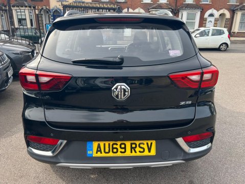 MG ZS 1.0 T-GDI Exclusive Auto Euro 6 5dr 4