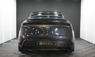 Tesla Model Y LONG RANGE Premium AWD TOW BAR 20" Helix 2.0 Alloys GROK AI Adaptive LEDS 8