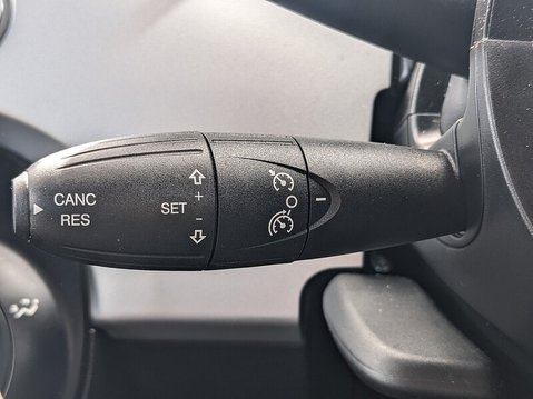 Fiat 500 C CONNECT MHEV 34