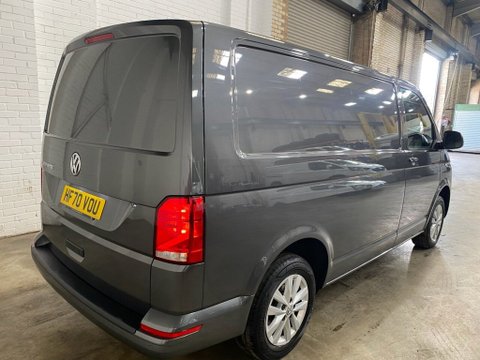 Volkswagen Transporter T30 TDI P/V HIGHLINE 4