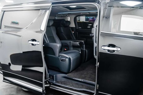 Toyota Alphard 2.5 MPV 2.5 SUV Automatic Petrol Hybrid 22