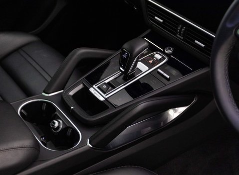 Porsche Cayenne TURBO S 17