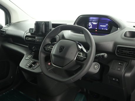 Peugeot Partner Standard 1.5 BlueHDi 130 Professional Auto EAT8 13