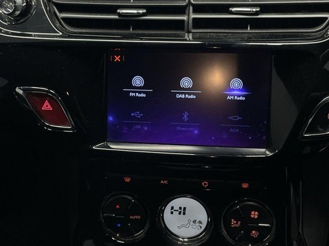 DS DS 3 1.2 PureTech Connected Chic Hatchback 3dr Petrol Manual Euro 6 (82 ps) 28