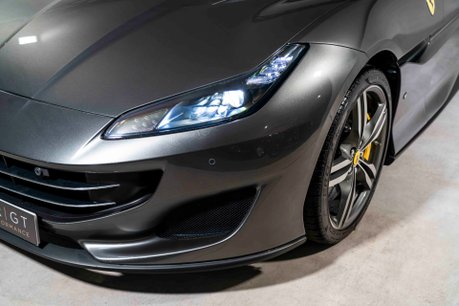 Ferrari Portofino FULL FSH. PASSENGER DISPLAY. SPORTS EXHAUST. MAGNERIDE SUSPENSION. 29