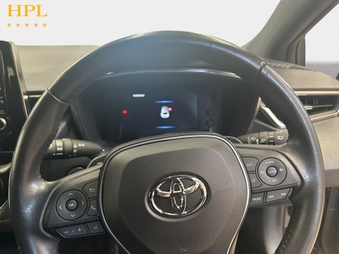 Toyota Corolla 2.0 VVT-h Icon Hatchback 5dr Petrol Hybrid CVT Euro 6 (s/s) (196 ps) 13