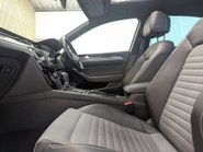 Volkswagen Passat 2.0 Passat R-Line TDI BlueMotion Technology Semi-Auto 4dr 35